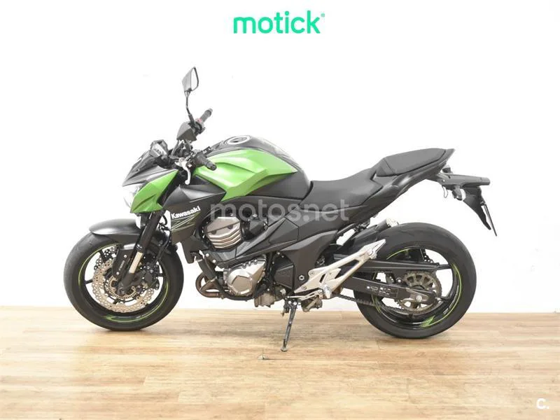 Kawasaki Z800 – Vista 7