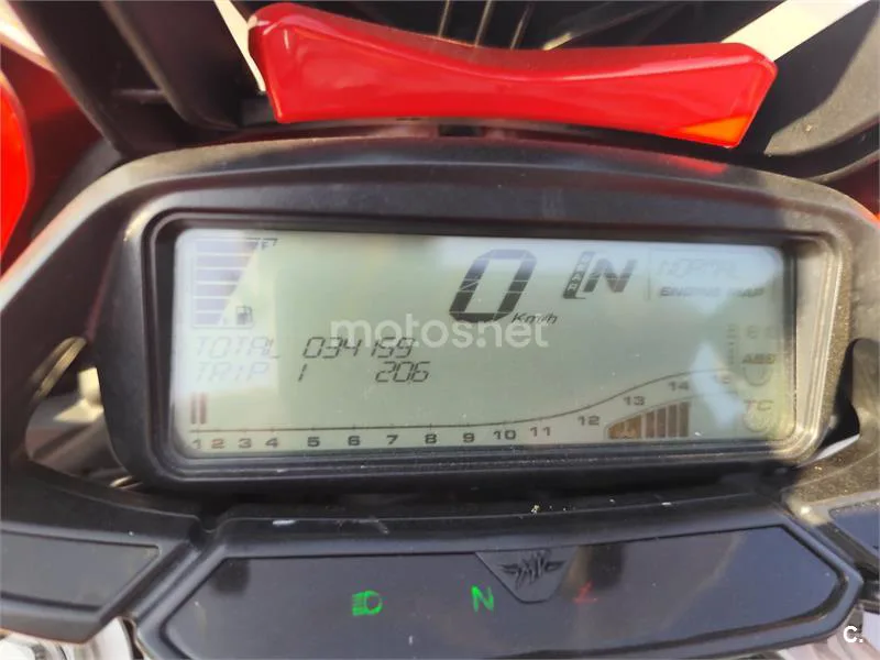 MV Agusta STRADALE – Vista 6