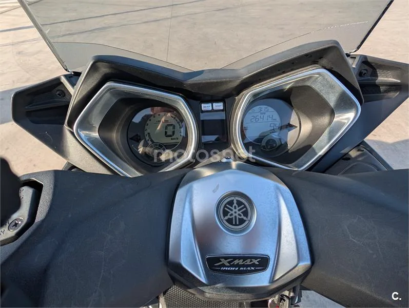 Yamaha XMAX 250 – Vista 9