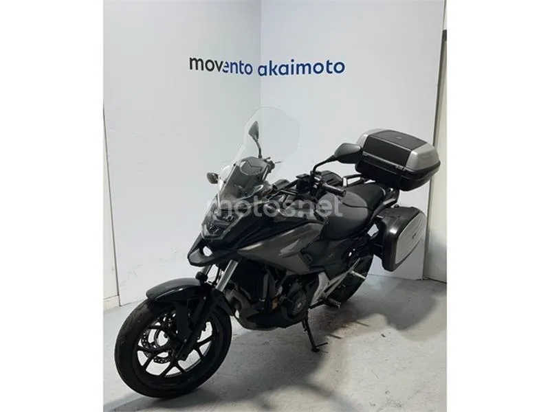 Honda NC 750 – Vista 4