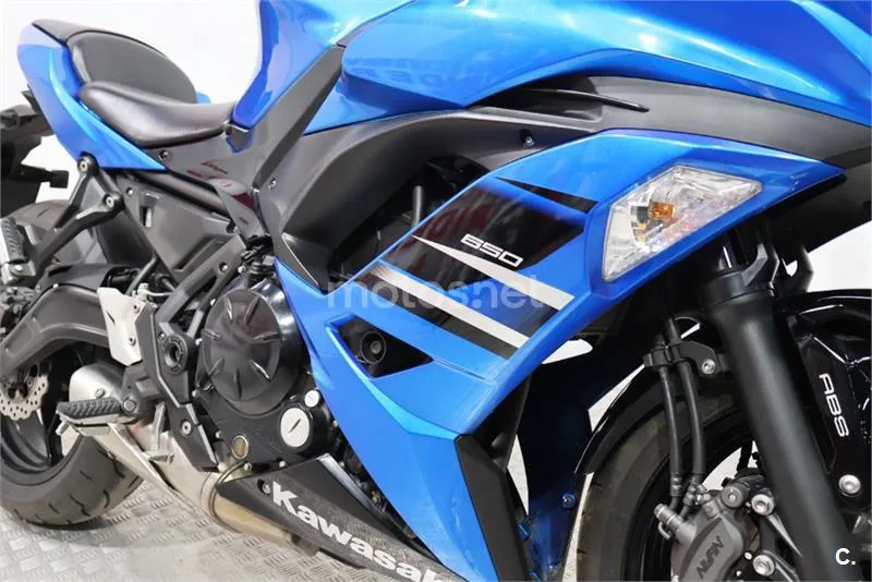 Kawasaki Ninja 650 – Vista 12