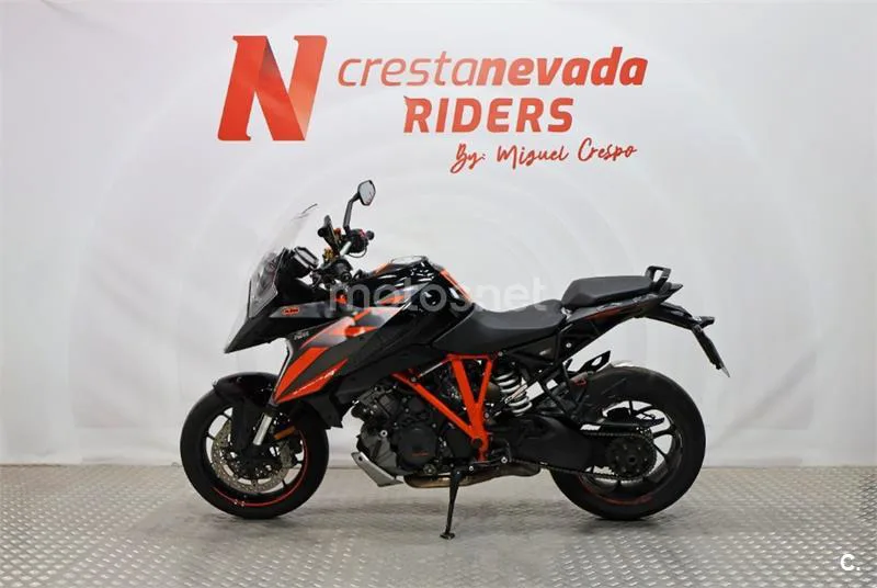 KTM 1290 Super Duke GT – Vista 3
