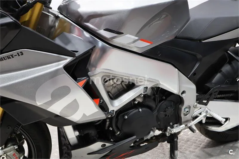 Aprilia Tuono V4 1100 – Vista 13