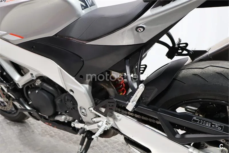 Aprilia Tuono V4 1100 – Vista 14