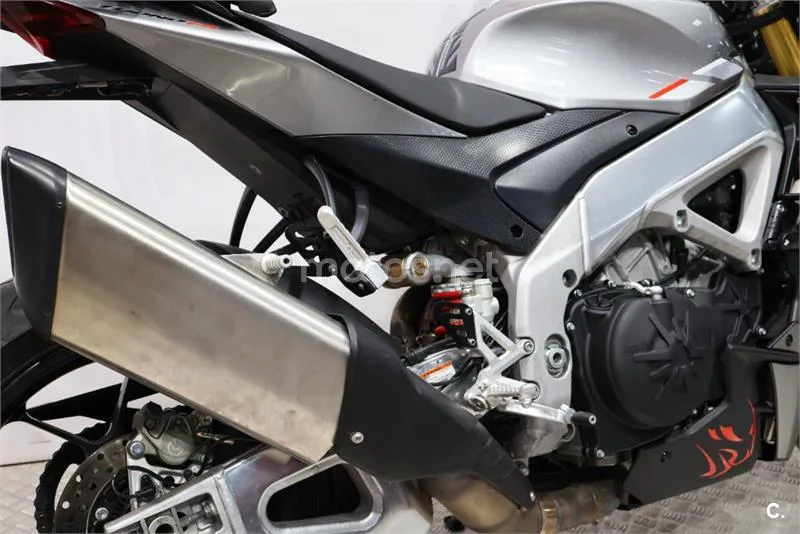 Aprilia Tuono V4 1100 – Vista 15