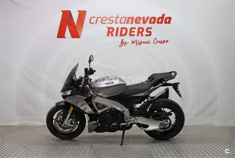 Aprilia Tuono V4 1100 – Vista 3
