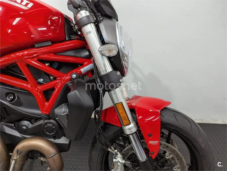 Ducati Monster 821 – Vista 6