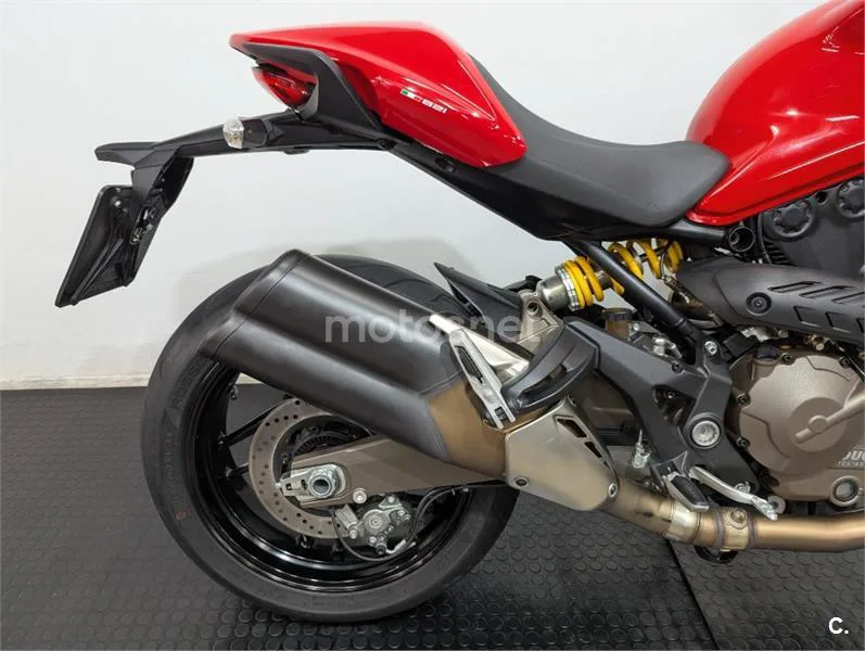 Ducati Monster 821 – Vista 8