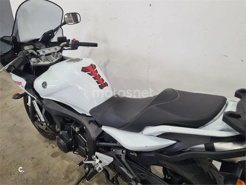 Yamaha FZ6 Fazer – Vista 24