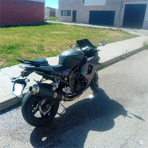 Hyosung GT 650Ri COMET – Vista 3