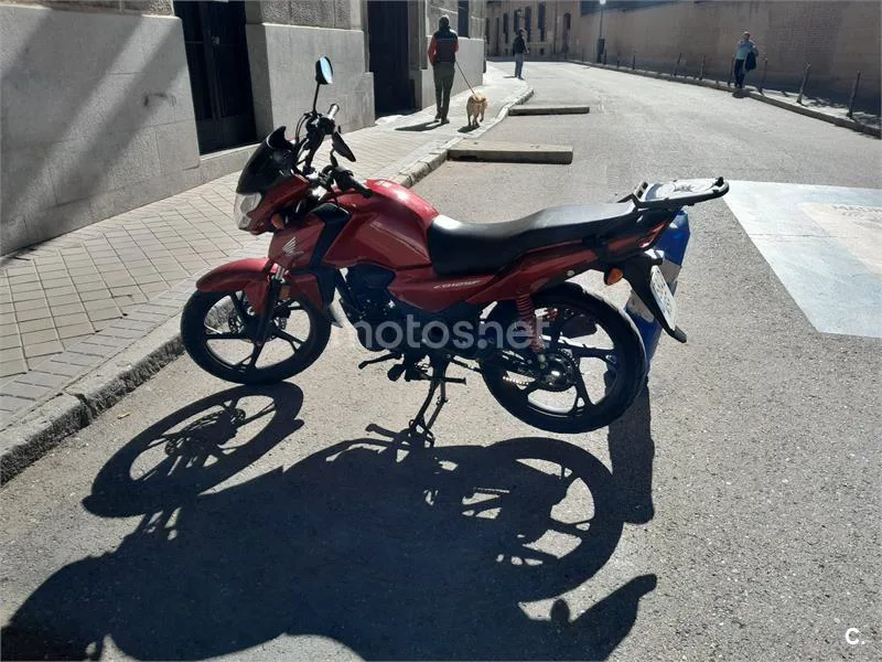 Honda CB 125 – Vista 2