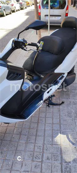 SYM Maxsym 600 – Vista 2