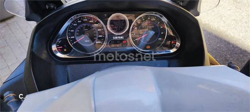 SYM Maxsym 600 – Vista 5