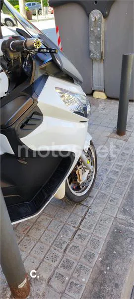 SYM Maxsym 600 – Vista 6