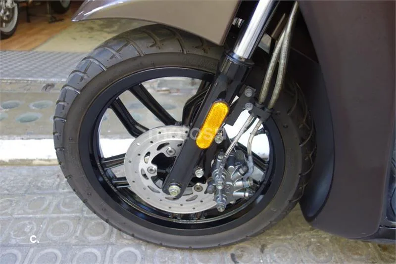 Kymco Miler 125 – Vista 6