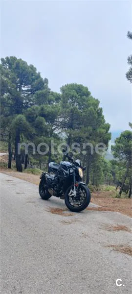 MV Agusta Dragster 800 – Vista 2