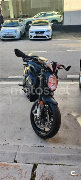 MV Agusta Dragster 800 – Vista 3