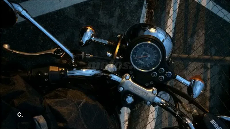 Triumph Bonneville T100 – Vista 3