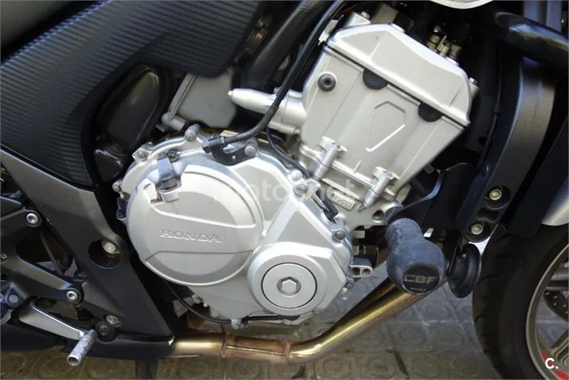 Honda CBF 600 NA – Vista 4