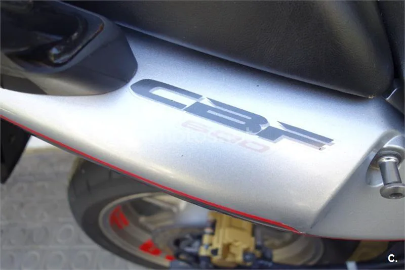Honda CBF 600 NA – Vista 6