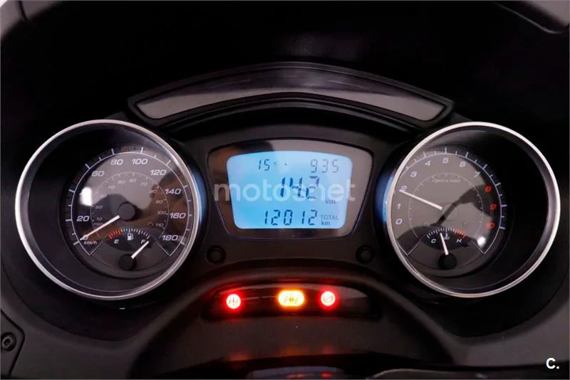 Piaggio MP3 500 LT Sport – Vista 12