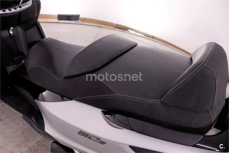 Piaggio MP3 500 LT Sport – Vista 14