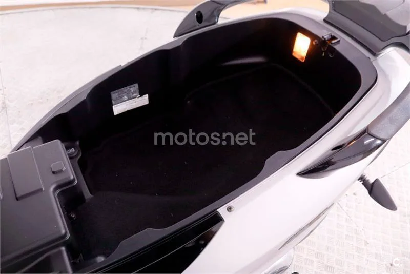 Piaggio MP3 500 LT Sport – Vista 16