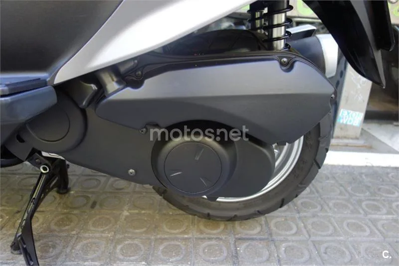 Suzuki Burgman 125 - Vista 15