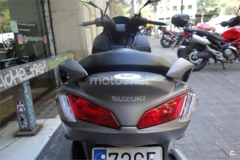 Suzuki Burgman 125 - Vista 6