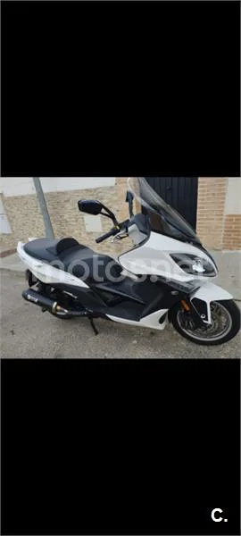 Kymco Xciting 400 – Vista 7