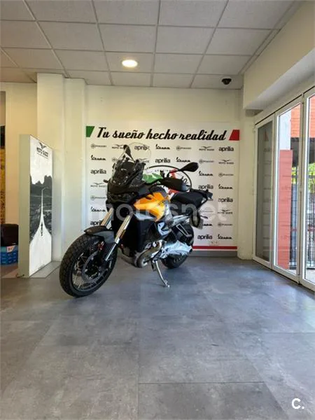 Moto Guzzi Stelvio – Vista 3