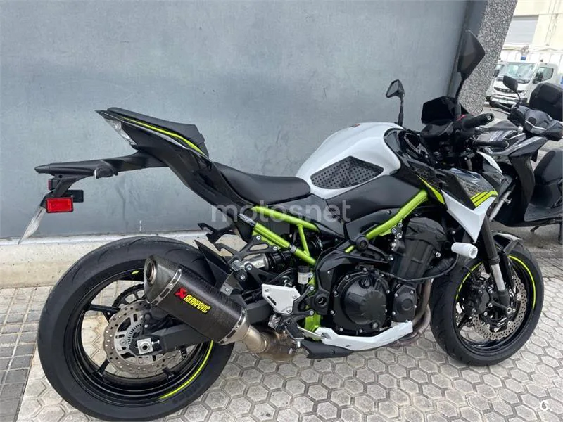 Kawasaki Z900 – Vista 4