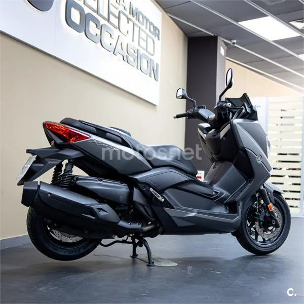 Yamaha XMAX 400 – Vista 6