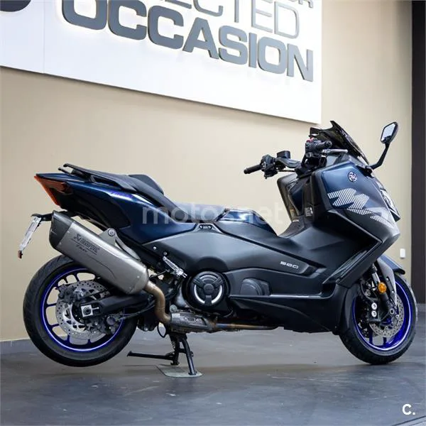 Yamaha TMAX – Vista 5