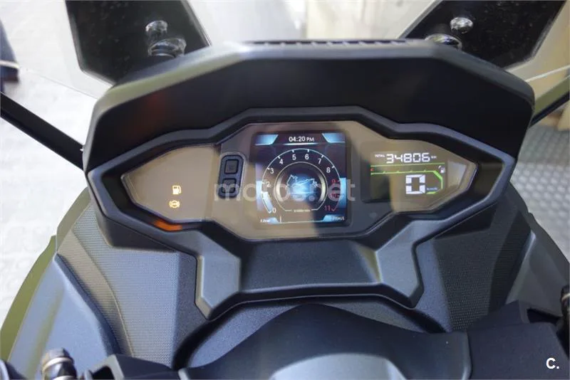 SYM Maxsym TL 500 – Vista 11