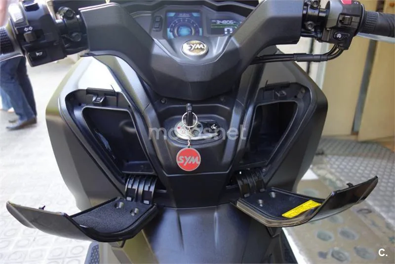 SYM Maxsym TL 500 – Vista 14