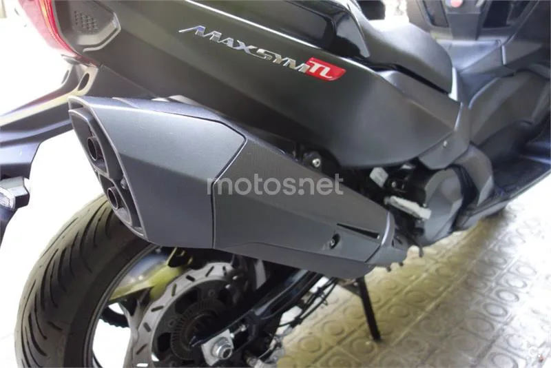 SYM Maxsym TL 500 – Vista 17