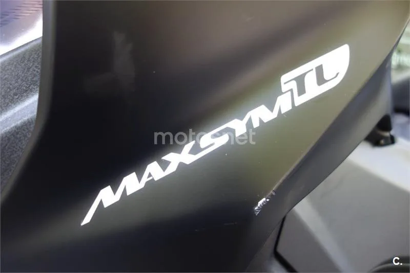 SYM Maxsym TL 500 – Vista 7
