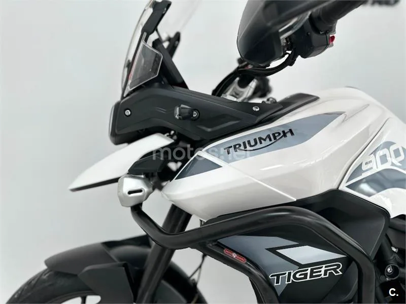 Triumph Tiger 900 – Vista 20