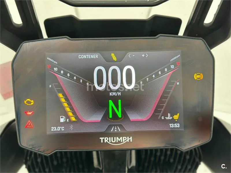Triumph Tiger 900 – Vista 32