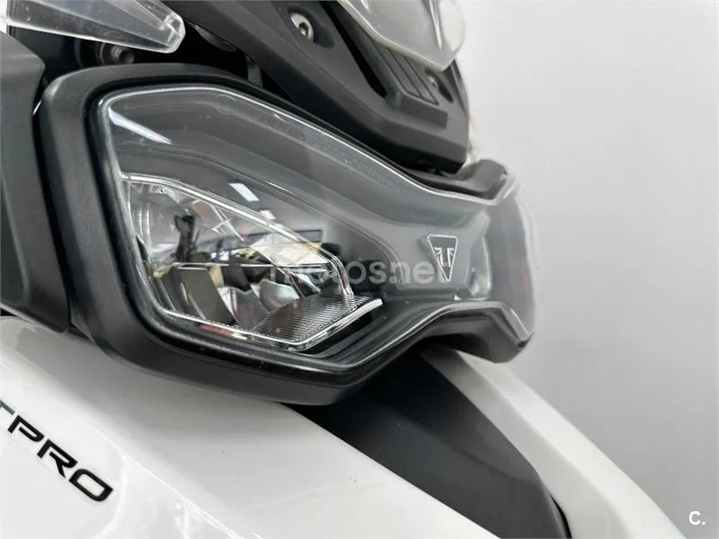 Triumph Tiger 900 – Vista 7