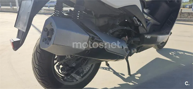 Kymco Xciting 400i – Vista 4