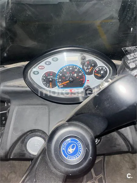 Kymco Grand Dink 125 – Vista 6