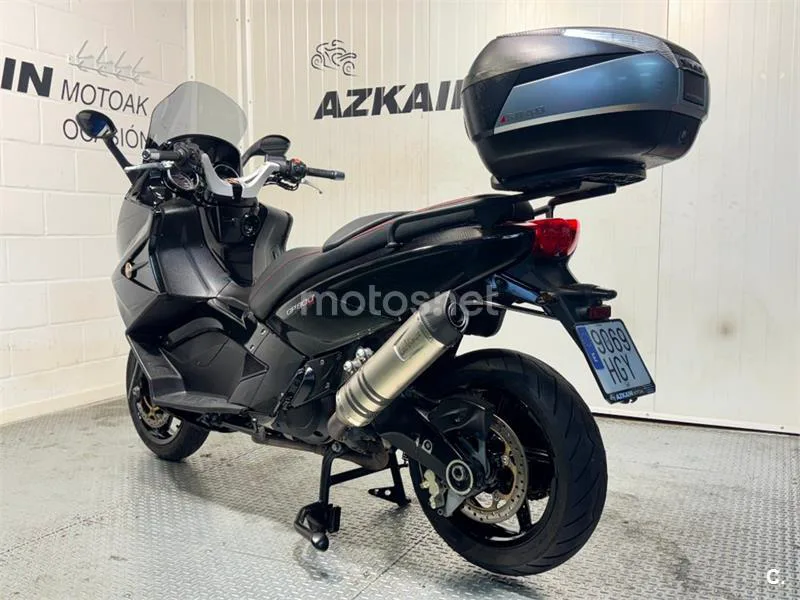 Gilera GP 800 – Vista 4
