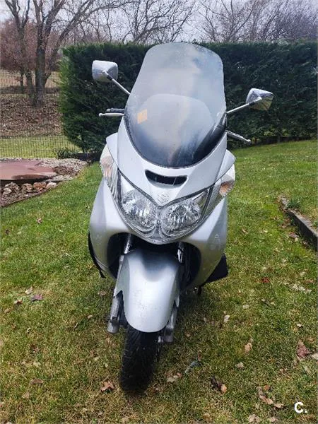 Suzuki Burgman 400 - Vista 3