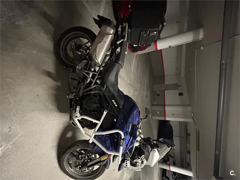 Triumph Tiger 800 – Vista 3