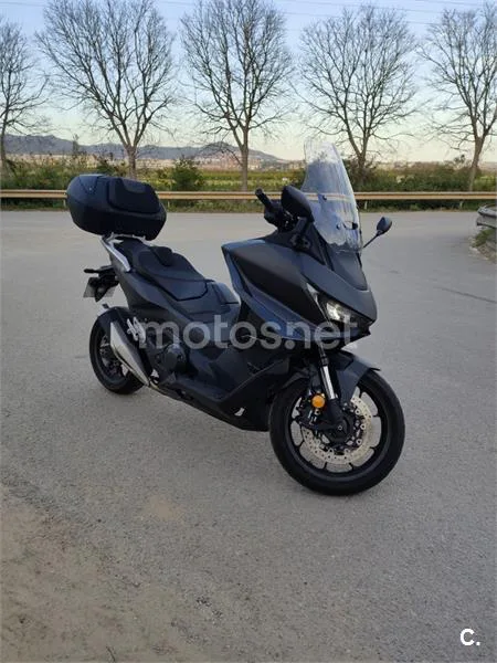 Honda Forza 750 – Vista 5