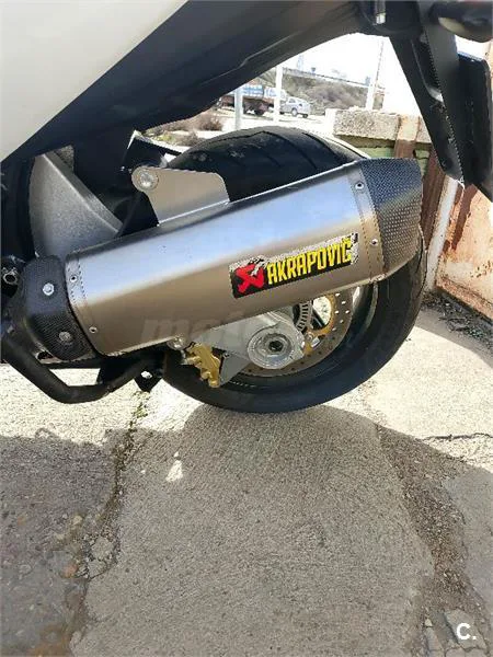 Aprilia SRV 850 - Vista 4