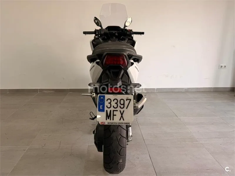 Honda Forza 750 – Vista 12