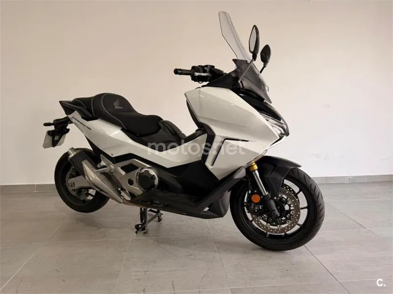 Honda Forza 750 – Vista 5